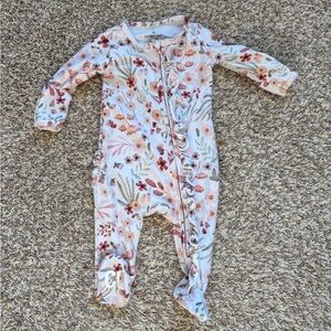 Caden Lane Floral Ruffle zipper footie